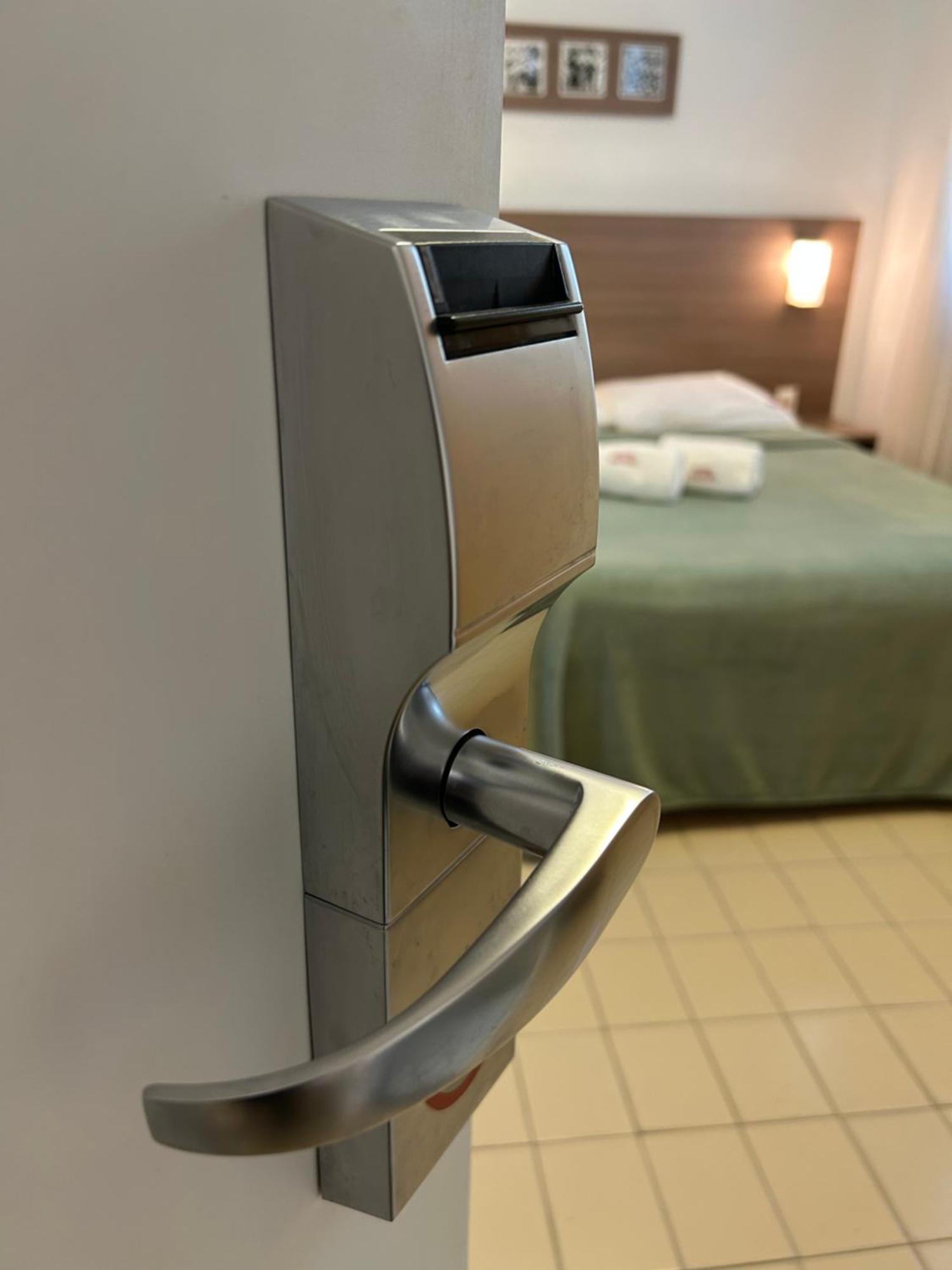 Saveiro Hotel 2*